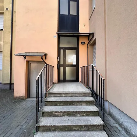 Sardagna 1 Palace *